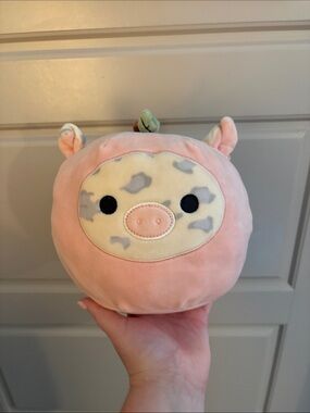Squishmallows Pink Pig Plush with Cream & Gray Face